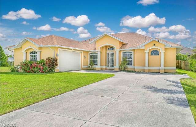 621 NW 37th Avenue photos photos
