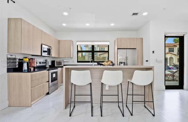 6146 SW 36th Ct - 6146 Southwest 36th Court, Miramar, FL 33023 6146 SW 36th Ct - 6146 Southwest 36th Court, Miramar, FL 33023