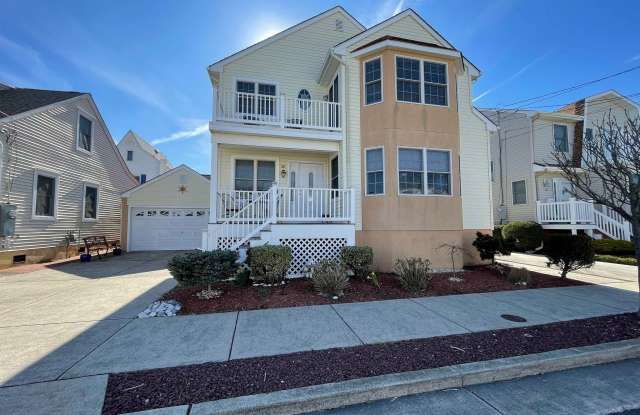 108 N Argyle Ave - 108 North Argyle Avenue, Margate City, NJ 08402