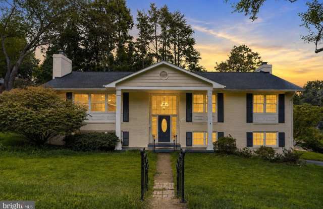 6203 HARDY Drive Gallery 2