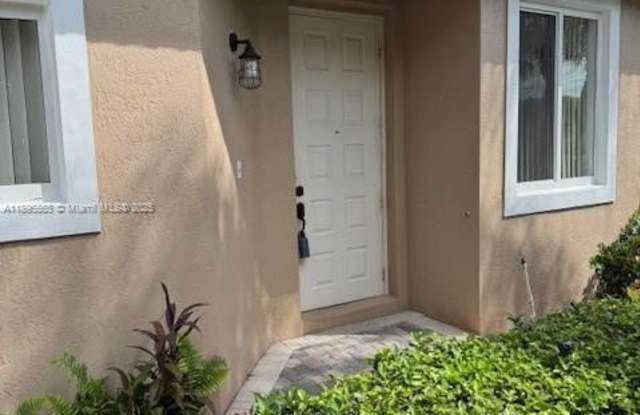 15880 SW 12th St photos photos