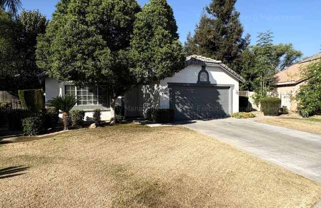 3 bedrooms and 2 bath, With big yard, and A/C units Gallery 3