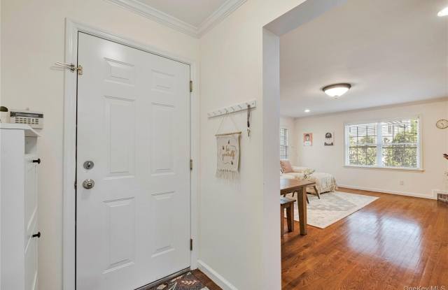 119 Montgomery Avenue Gallery 2