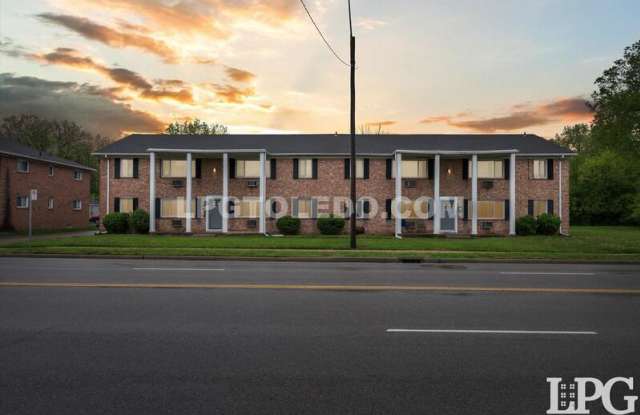 3320 Arlington Ave - 3320 Arlington Avenue, Toledo, OH 43614