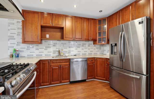 2319 E SOMERSET Street photos photos