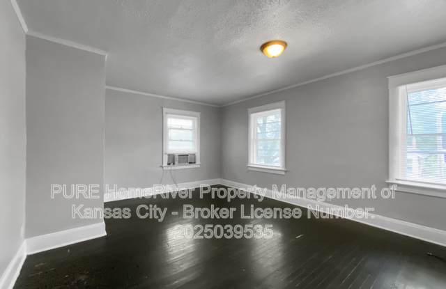 4533 Wabash Ave Gallery 3