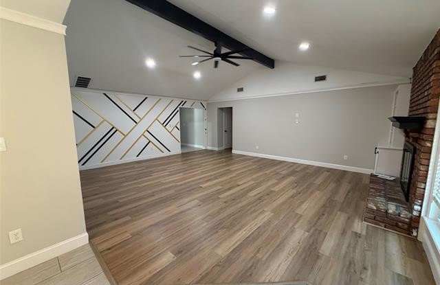 9814 E 37th Court Gallery 4