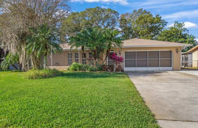 Fantastic Sarasota Gem ~ 4 bed/ 2 bath Annual Rental in Sarasota ~ Coming October! - 210 Dade Avenue, Sarasota, FL 34232