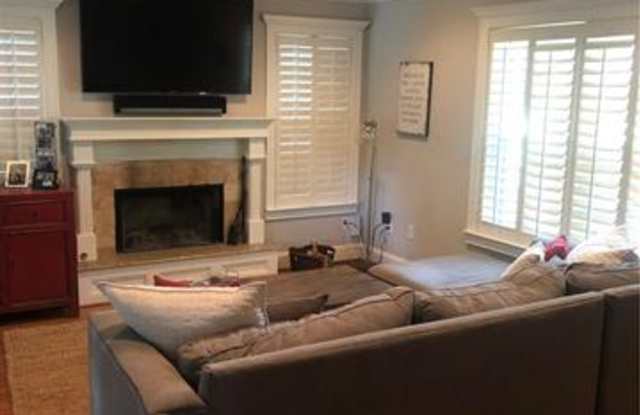 9837 Ontario Lane Gallery 3