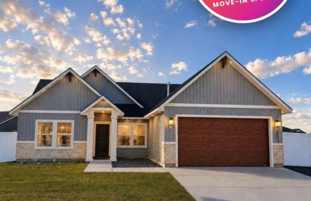 $500 OFF! October Move-In Special - 4BR w/ Fenced Yard & RV Parking Gallery 1
