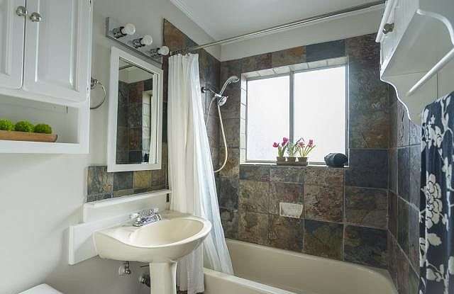 3573 South 2300 East Gallery 4
