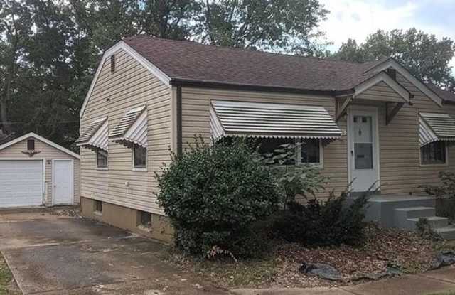 1906 Bainbridge Drive photos photos