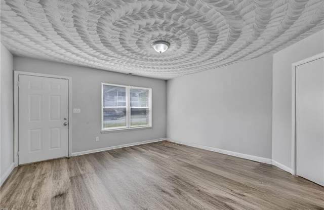 234 W 32nd Street - 234 West 32nd Street, Norfolk, VA 23504