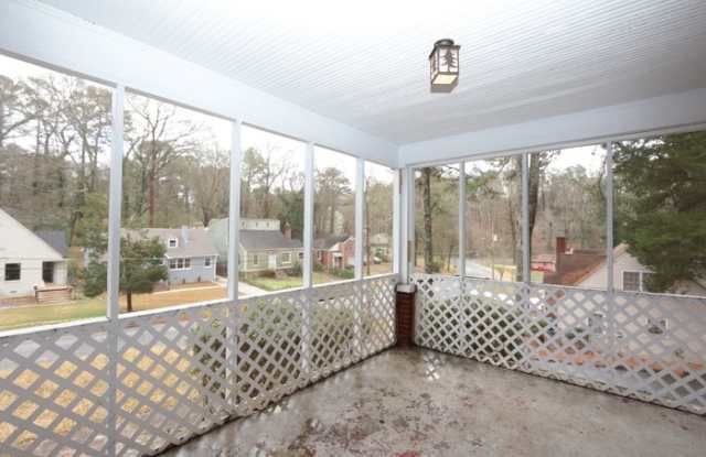 1550 Mayflower Avenue Southwest Gallery 3