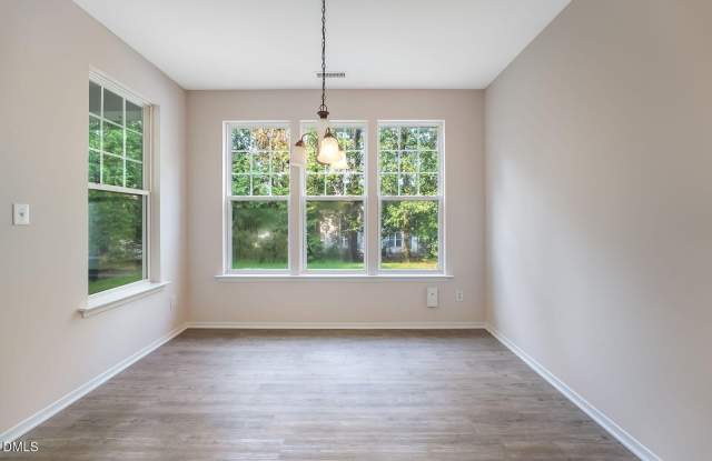 206 Bell Tower Way Gallery 2