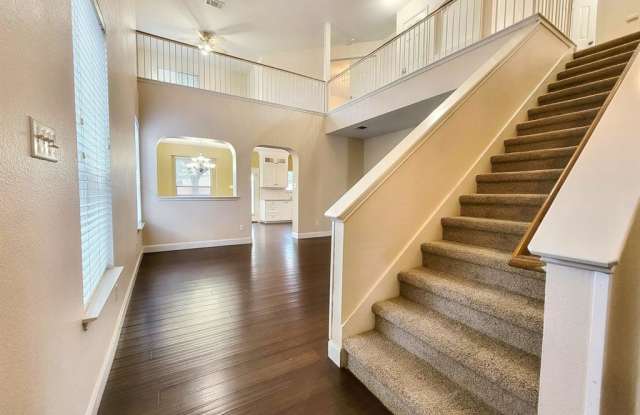 3747 Castle Rock Drive Gallery 3
