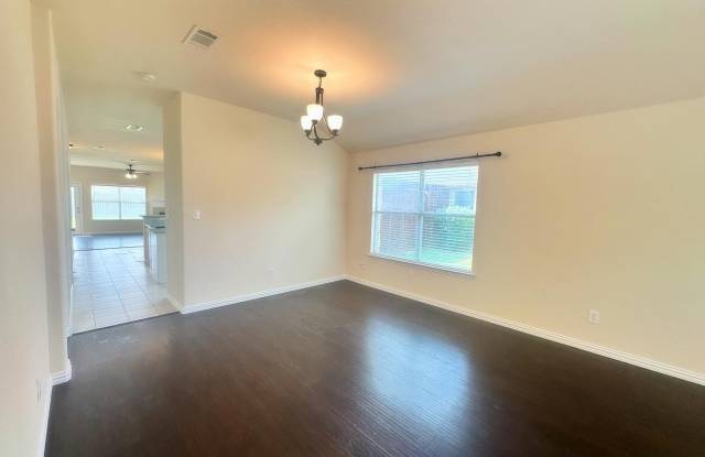 4405 Sycamore Road Gallery 4