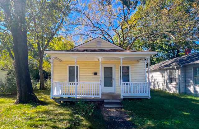 404 N 10th Ave - 404 North 10th Avenue, Hopewell, VA 23860 404 N 10th Ave - 404 North 10th Avenue, Hopewell, VA 23860