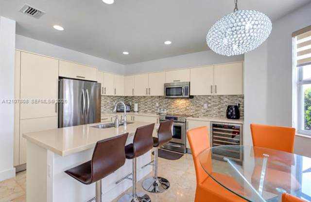10555 NW 69th Ter # 0, Doral, FL 33178 Gallery 3