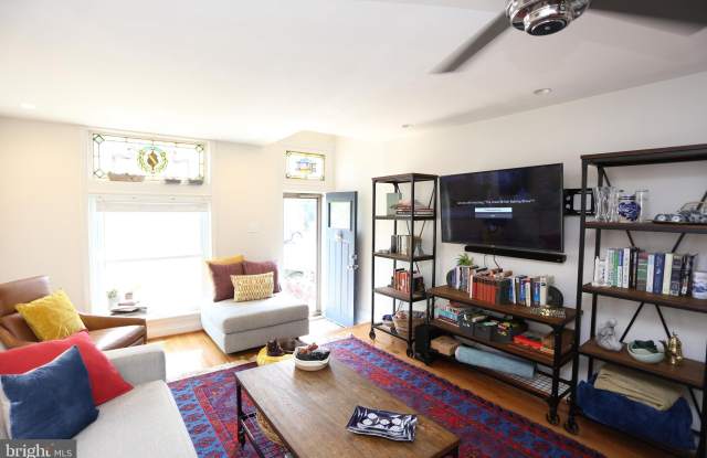 3916 HUDSON STREET photos photos