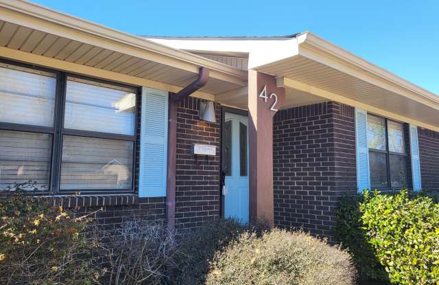 42 Thompson Dr Gallery 2