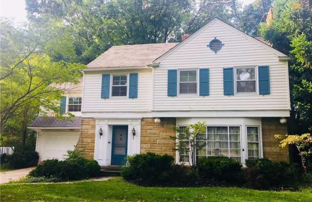 4 Bed 3.5 Bath in Cleveland Heights - You Don't Want To Miss This! photos photos