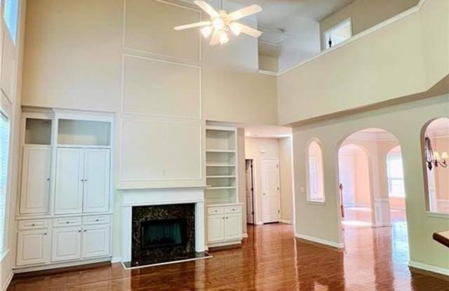 4038 Kingsley Park Lane Gallery 4