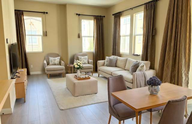 Stylish 3-Story Townhome with Balcony & Open-Concept Living photos photos