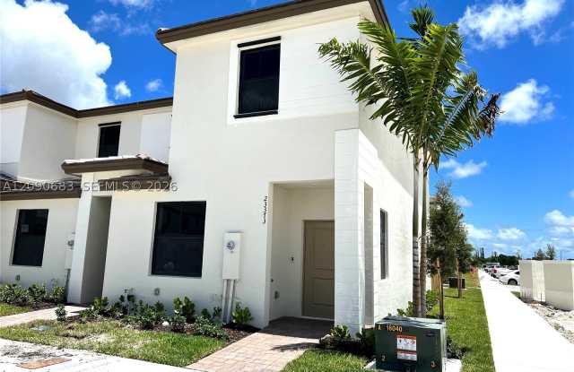 23373 SW 129th Path Gallery 2