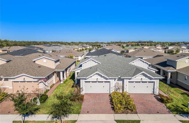 2302 DATURA LOOP photos photos