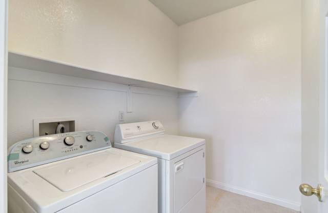 6180 Bridgeport Hills Avenue, Las Vegas, Nevada 89139 Gallery 3