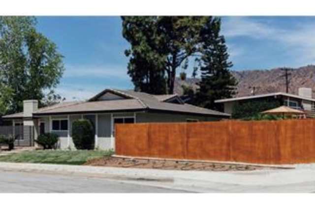 1137 E Northridge Avenue Gallery 3