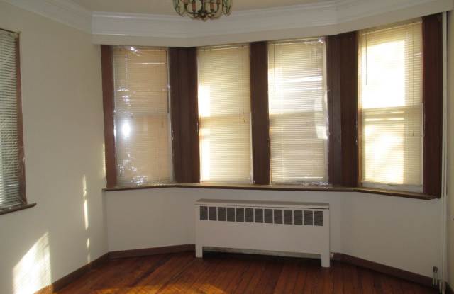 120 W. Hilltop Road Gallery 4