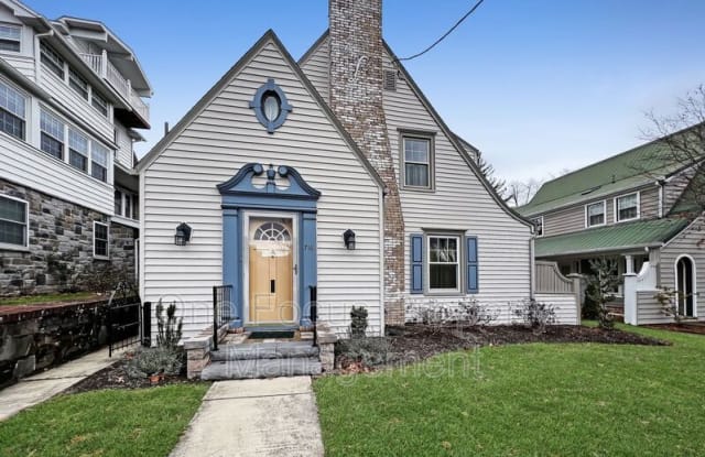 716 Vernon Ave - 716 Vernon Avenue, Williamsport, PA 17701
