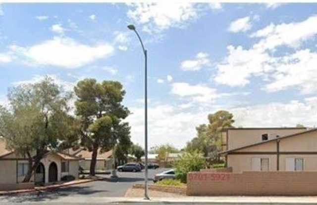 5805 SMOKE RANCH Road Gallery 2