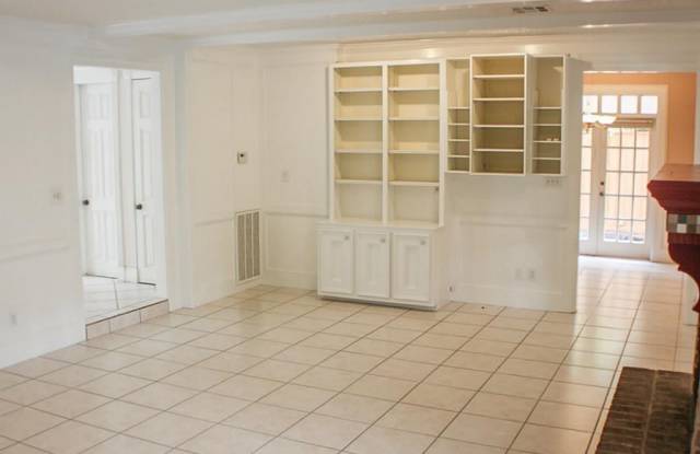 15738 Fleetwood Oaks Drive Gallery 4