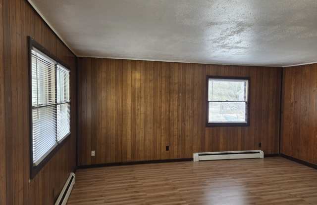 582 Lincoln St. Gallery 3