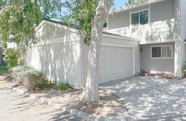 1369 Yukon TER photos photos