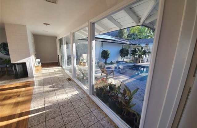 Rare multi-generational home Gallery 3
