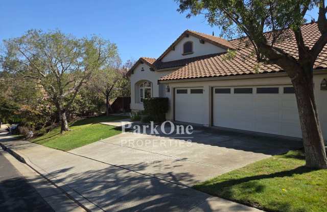 Spacious 4 Bed 2 Bath Home in Concord Gallery 3