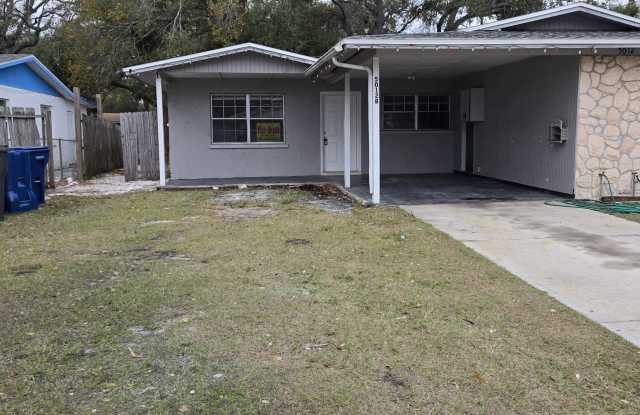5012 22nd Street West - B Gallery 1