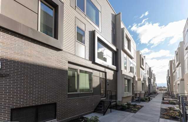 Gorgeous 3-Bedroom Townhome with Parking Spot! Finished Basement and Roof Deck! photos photos