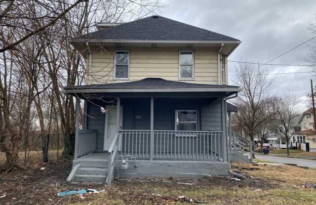 More Space Than You’d Expect: Updated 3BR w/ 1.5 Baths + Carpeted Attic Bonus photos photos