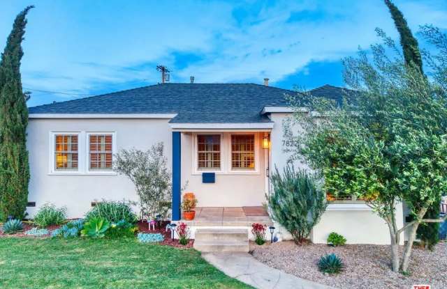 7822 Bleriot Ave photos photos