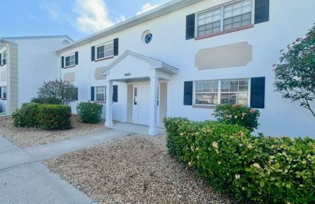 7019 Cedarhurst Drive unit: 9B photos photos