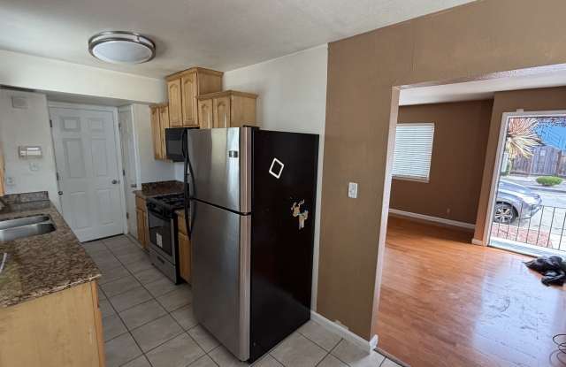 6201-6205 Bromley Ave - 2 Gallery 3
