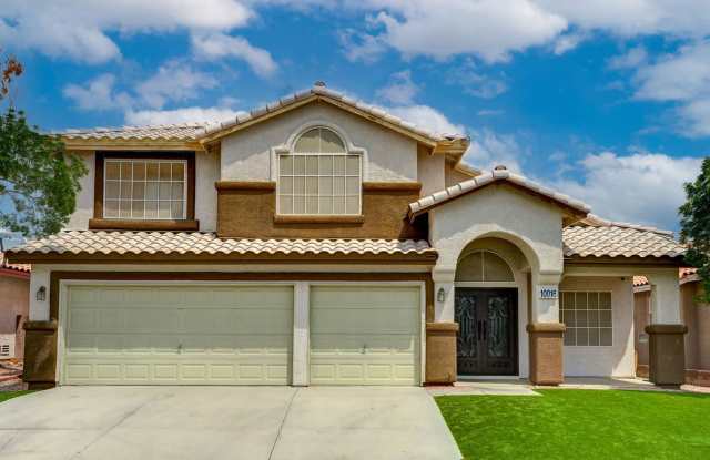 Spacious 5-Bedroom Retreat with Dual Fireplaces  Private Backyard Oasis near The Lakes! photos photos