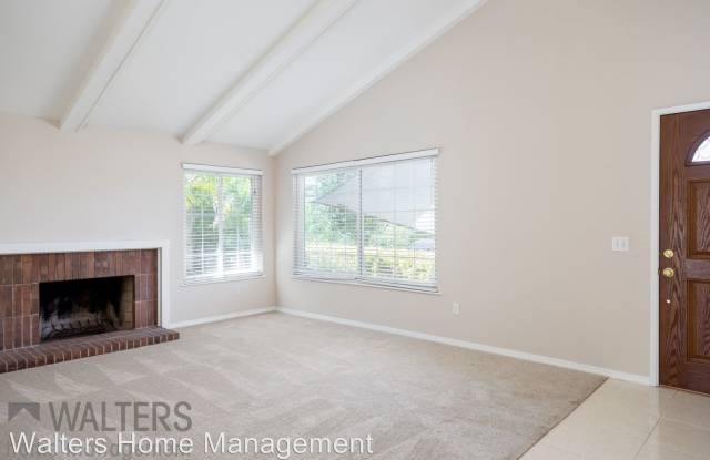 17121 Botero Dr. Gallery 3