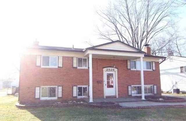 2528 Koper Drive photos photos