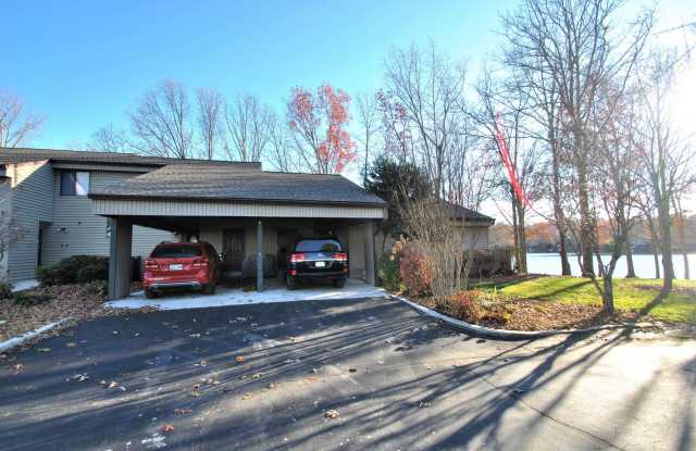 LAKEFRONT AND ONE LEVEL *Utilities Included* Lease available 11/1-5/31/25 only photos photos